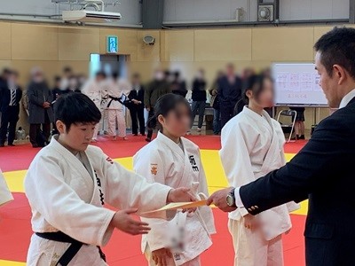R70112 選手権支部
